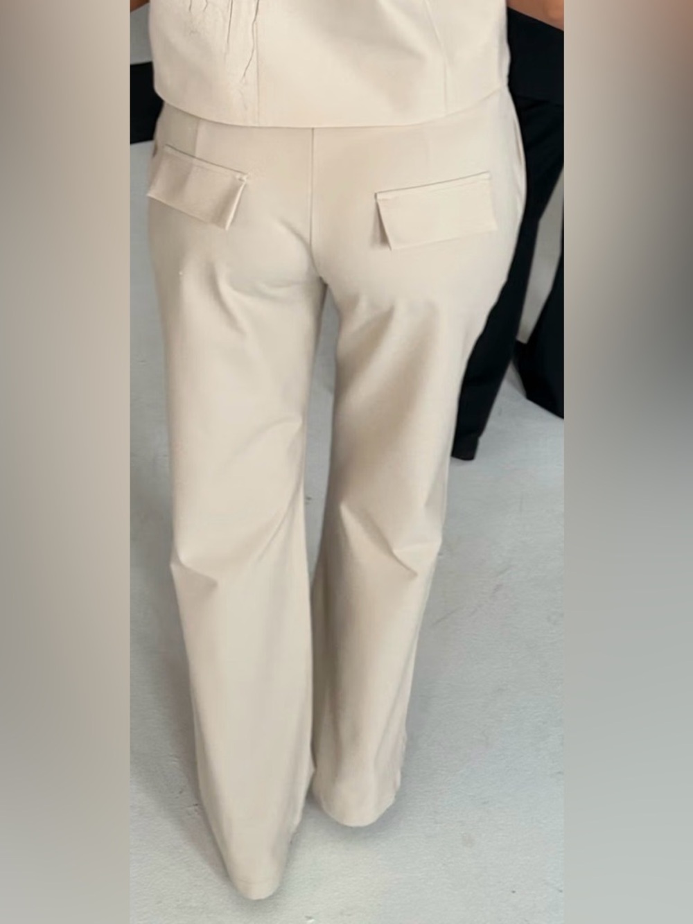 New Djerf Avenue Day-to-day Pants Cream